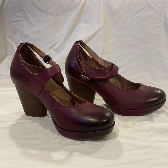 ✨Dansko Minette Shoes Ankle Strap Mary Janes Red Leather Heels Sz 36 - Picture 3 of 5